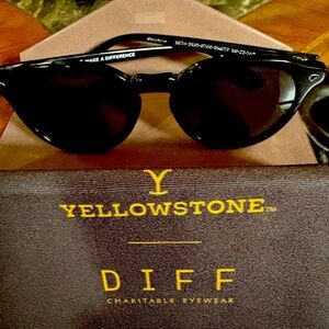 DIFF Yellowstone Sunglasses Beth Round Sunglasses, Polarized